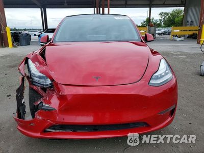 Piąte zdjęcie samochodu w środku: 2021 TESLA MODEL Y VIN:5YJYGDEEXMF119806 - miniatura