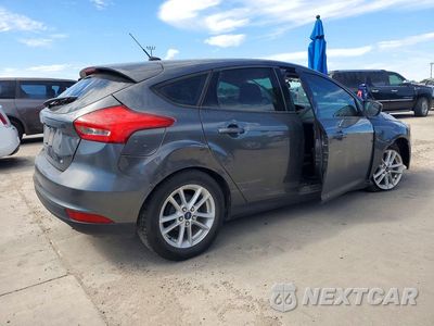 Trzecie zdjęcie samochodu z tyłu: 2018 FORD FOCUS SE VIN:1FADP3K26JL229138 - miniatura