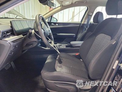 Zdjęcie 7 z 13 samochodu: 2026 KIA K5 LXS VIN:KNAG24J72T5428166 - miniatura