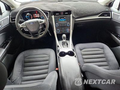 Zdjęcie 8 z 12 samochodu: 2015 FORD FUSION SE VIN:1FA6P0H70F5112368 - miniatura