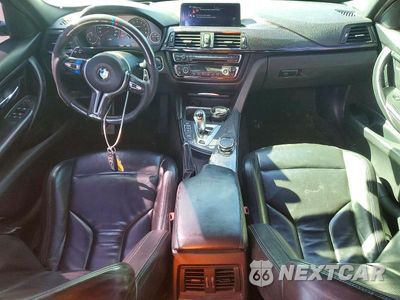 Zdjęcie 8 z 12 samochodu: 2015 BMW M3 VIN:WBS3C9C58FP805351 - miniatura