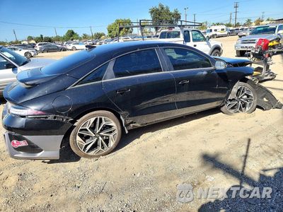 Trzecie zdjęcie samochodu z tyłu: 2023 HYUNDAI IONIQ 6 SEL VIN:KMHM34AA8PA049938 - miniatura
