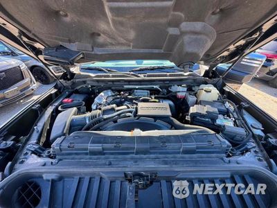 Zdjęcie 7 z 10 samochodu: 2023 GMC SIERRA K2500 SLT VIN:1GT49NEY2PF164974 - miniatura