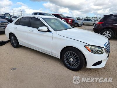 Czwarte zdjęcie samochodu z boku: 2015 MERCEDES-BENZ C 300 4MATIC VIN:55SWF4KB2FU011685 - miniatura