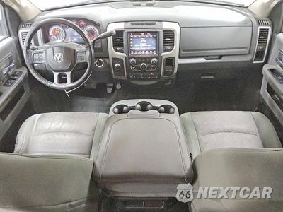 Zdjęcie 8 z 13 samochodu: 2015 RAM 3500 SLT VIN:3C63RRHL6FG579688 - miniatura