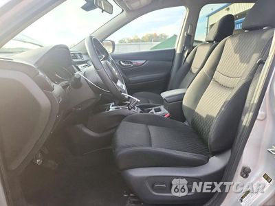 Zdjęcie 7 z 13 samochodu: 2019 NISSAN ROGUE SV VIN:KNMAT2MV0KP555487 - miniatura