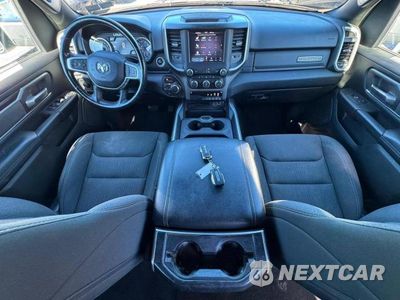 Zdjęcie 9 z 10 samochodu: 2021 RAM 1500 BIG HORN/LONE STAR VIN:1C6SRFFT7MN540349 - miniatura