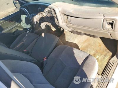 Zdjęcie 8 z 12 samochodu: 2006 GMC NEW SIERRA C1500 VIN:3GTEC14T56G136975 - miniatura