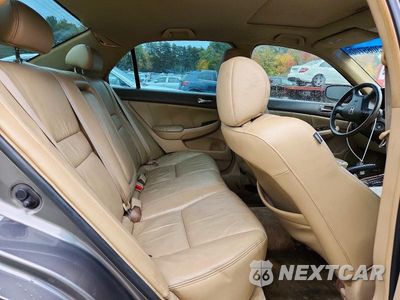 Zdjęcie 10 z 13 samochodu: 2007 HONDA ACCORD EX VIN:1HGCM66537A094131 - miniatura