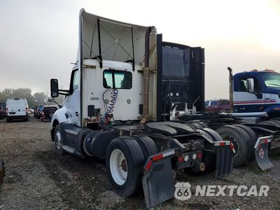 Drugie zdjęcie samochodu z przodu: 2016 KENWORTH T680 SEMI TRUCK VIN:1XKYA48X8GJ496408 - miniatura