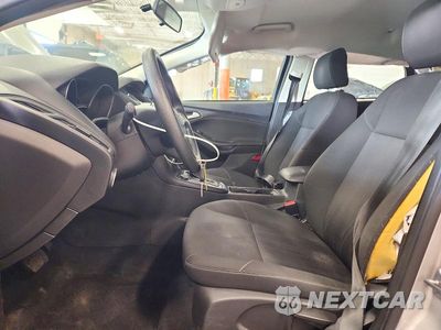 Zdjęcie 7 z 12 samochodu: 2017 FORD FOCUS SE VIN:1FADP3K28HL239311 - miniatura