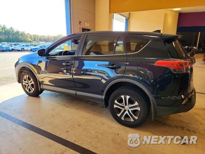 Drugie zdjęcie samochodu z przodu: 2018 TOYOTA RAV4 LE VIN:JTMBFREV4JJ236436 - miniatura