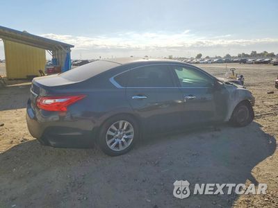 Trzecie zdjęcie samochodu z tyłu: 2017 NISSAN ALTIMA 2.5 S VIN:1N4AL3AP4HN349885 - miniatura