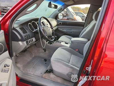 Zdjęcie 7 z 12 samochodu: 2007 TOYOTA TACOMA V6 VIN:5TEUU42N57Z411720 - miniatura