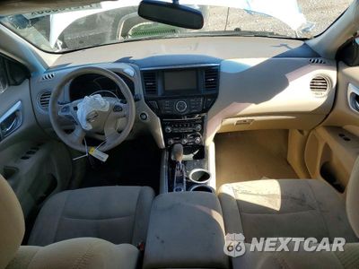 Zdjęcie 8 z 14 samochodu: 2015 NISSAN PATHFINDER SV VIN:5N1AR2MM0FC722204 - miniatura