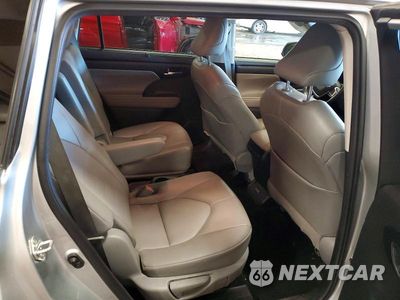 Zdjęcie 11 z 13 samochodu: 2022 TOYOTA HIGHLANDER XLE VIN:5TDGZRBH0NS575179 - miniatura