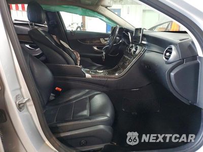 Zdjęcie 7 z 13 samochodu: 2017 MERCEDES-BENZ C 300 4MATIC VIN:55SWF4KB5HU233883 - miniatura