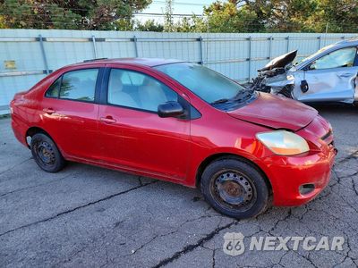 Czwarte zdjęcie samochodu z boku: 2007 TOYOTA YARIS BASE VIN:JTDBT923571011527 - miniatura