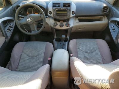 Zdjęcie 8 z 13 samochodu: 2007 TOYOTA RAV4 BASE VIN:JTMZD33V375042468 - miniatura