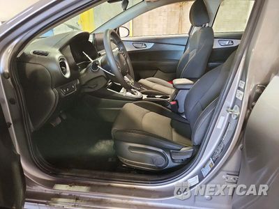 Zdjęcie 7 z 12 samochodu: 2023 KIA FORTE LXS VIN:3KPF24AD6PE571040 - miniatura