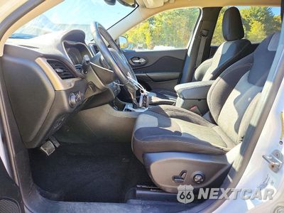 Zdjęcie 7 z 13 samochodu: 2014 JEEP CHEROKEE LATITUDE VIN:1C4PJLCB4EW126425 - miniatura