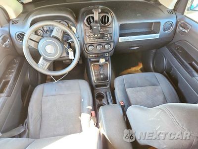 Zdjęcie 8 z 13 samochodu: 2016 JEEP COMPASS SPORT VIN:1C4NJCBA1GD670508 - miniatura
