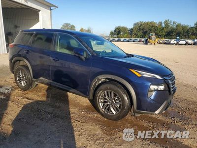 Czwarte zdjęcie samochodu z boku: 2026 NISSAN ROGUE SV VIN:5N1BT3BA3TC737148 - miniatura