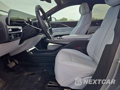 Zdjęcie 7 z 13 samochodu: 2024 CADILLAC LYRIQ LUXURY VIN:1GYKPRRK5RZ116245 - miniatura