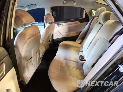 Zdjęcie 10 z 12 samochodu: 2016 HYUNDAI SONATA SE VIN:5NPE24AF4GH380094 - miniatura