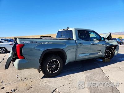 Trzecie zdjęcie samochodu z tyłu: 2022 TOYOTA TUNDRA SR5 VIN:5TFLA5DA5NX041782 - miniatura