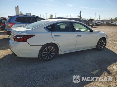 Trzecie zdjęcie samochodu z tyłu: 2018 NISSAN ALTIMA 2.5 SV VIN:1N4AL3AP3JC237340 - miniatura