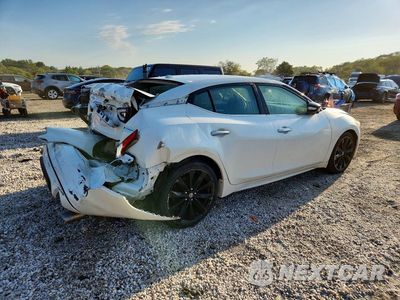 Trzecie zdjęcie samochodu z tyłu: 2017 NISSAN MAXIMA 3.5 SR VIN:1N4AA6AP2HC410735 - miniatura