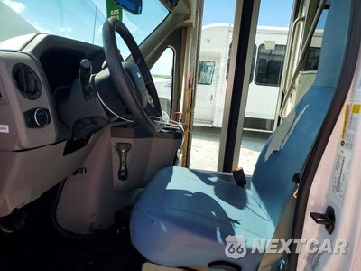 Zdjęcie 7 z 13 samochodu: 2021 FORD E350 SHUTTLE BUS VIN:1FDEE3FNXMDC10823 - miniatura