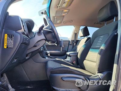 Zdjęcie 7 z 13 samochodu: 2018 KIA SPORTAGE LX VIN:KNDPMCAC2J7403273 - miniatura