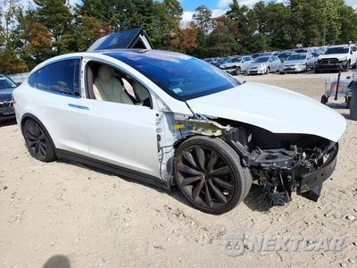 Czwarte zdjęcie samochodu z boku: 2020 TESLA MODEL X VIN:5YJXCDE46LF280618 - miniatura
