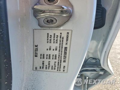 Zdjęcie 12 z 12 samochodu: 2019 TESLA MODEL 3 VIN:5YJ3E1EA3KF330998 - miniatura