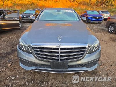 Piąte zdjęcie samochodu w środku: 2017 MERCEDES-BENZ E 300 4MATIC VIN:WDDZF4KB2HA219940 - miniatura