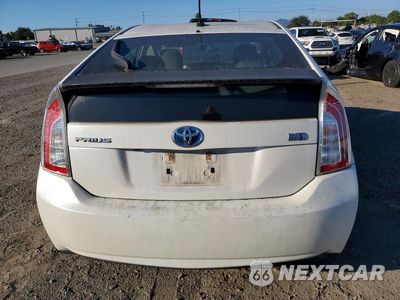 Zdjęcie 6 z 12 samochodu: 2012 TOYOTA PRIUS THREE VIN:JTDKN3DU7C5511723 - miniatura