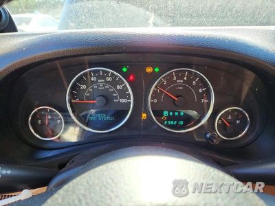 Zdjęcie 9 z 13 samochodu: 2014 JEEP WRANGLER UNLIMITED SAHARA VIN:1C4BJWEG1EL138487 - miniatura