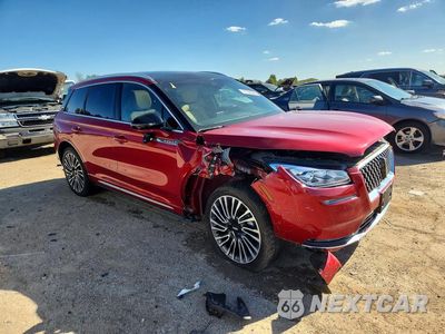 Czwarte zdjęcie samochodu z boku: 2020 LINCOLN CORSAIR RESERVE VIN:5LMCJ2D98LUL27797 - miniatura