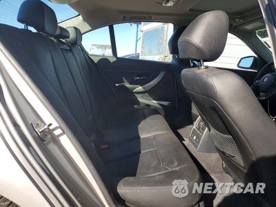 Zdjęcie 10 z 12 samochodu: 2013 BMW 328 XI VIN:WBA3B3C59DJ698718 - miniatura