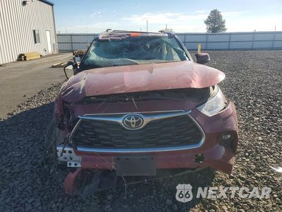 Piąte zdjęcie samochodu w środku: 2022 TOYOTA HIGHLANDER LIMITED VIN:5TDDZRBH5NS570840 - miniatura