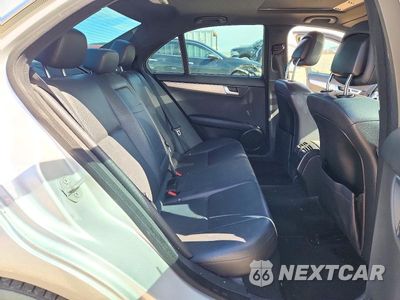 Zdjęcie 10 z 12 samochodu: 2013 MERCEDES-BENZ C 300 4MATIC VIN:WDDGF8AB2DR281706 - miniatura