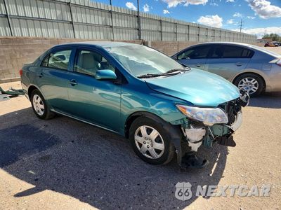 Czwarte zdjęcie samochodu z boku: 2010 TOYOTA COROLLA LE VIN:2T1BU4EEXAC510453 - miniatura