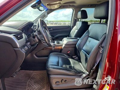Zdjęcie 7 z 13 samochodu: 2017 CHEVROLET SUBURBAN C1500 LT VIN:1GNSCHKC7HR119815 - miniatura