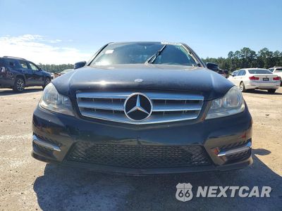 Piąte zdjęcie samochodu w środku: 2012 MERCEDES-BENZ C 250 VIN:WDDGF4HB2CR235189 - miniatura