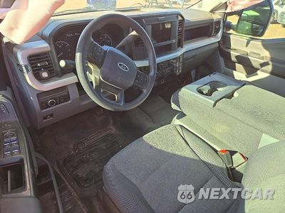 Zdjęcie 8 z 13 samochodu: 2025 FORD F350 SUPER DUTY VIN:1FT8X3BA1SEC04401 - miniatura
