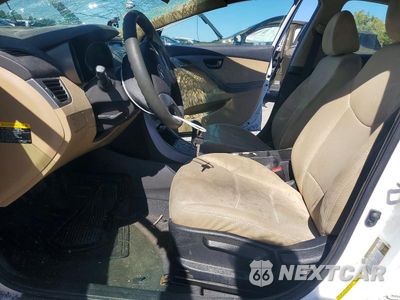 Zdjęcie 7 z 13 samochodu: 2013 HYUNDAI ELANTRA GLS VIN:5NPDH4AE8DH243138 - miniatura
