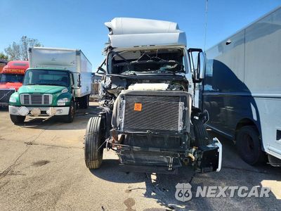 Piąte zdjęcie samochodu w środku: 2023 VOLVO VN VNL - SEMI TRUCK VIN:4V4NC9EH7PN611192 - miniatura