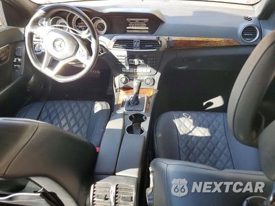 Zdjęcie 8 z 12 samochodu: 2013 MERCEDES-BENZ C 250 VIN:WDDGF4HBXDR287686 - miniatura